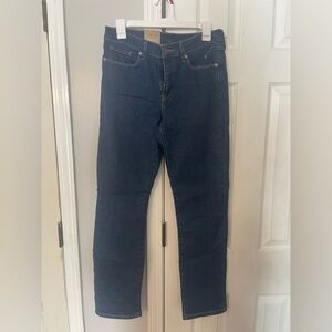 Levi classic straight women’s jeans size 28 x 30